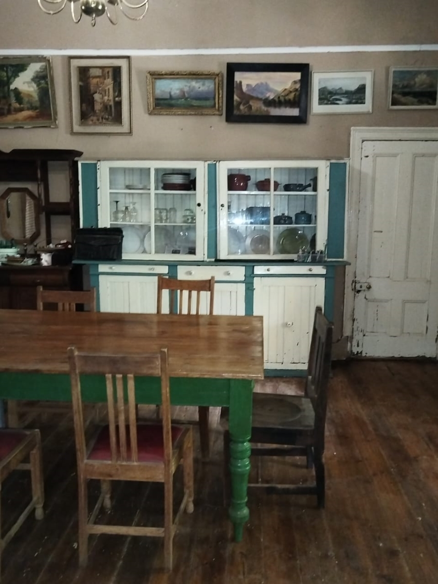 6 Bedroom Property for Sale in Smithfield Rural Free State